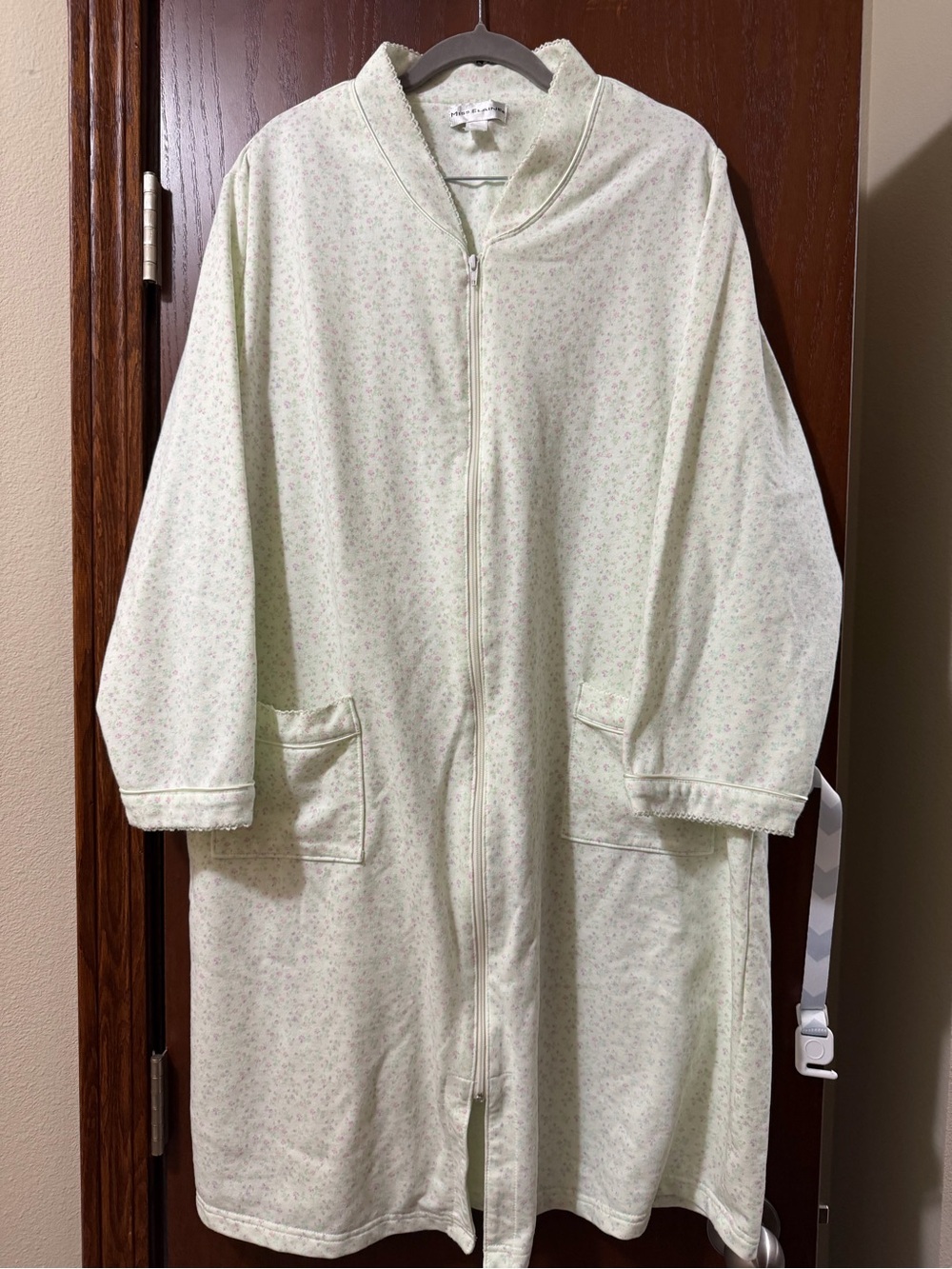 Miss Elaine Zipper Floral Nightgown - L